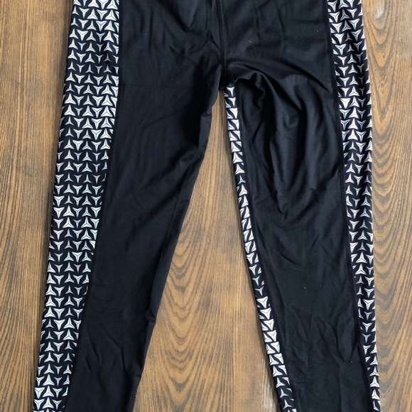 Victoria secrets sport knockout  tight black SZ M - Picture 7 of 10